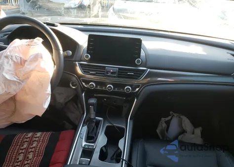 2019 Honda Accord Sport z USA, uszkodzony, nr VIN 1HGCV1F33KA059628